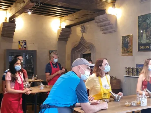 En vidéo : un atelier pour faire sa moutarde